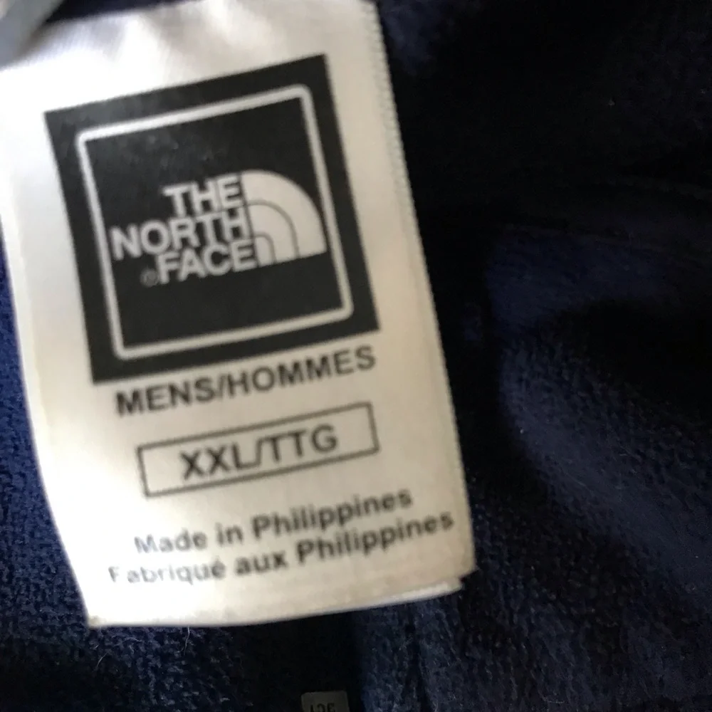 The North Face Men’s Navy Half-Zip Fleece Pullover